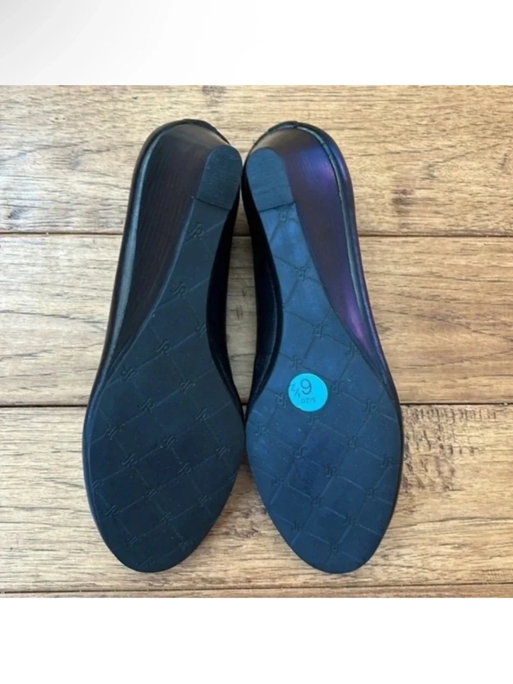 Jack Rogers Thea Black Leather Scallop Trim Wedge Heels Size 6.5
